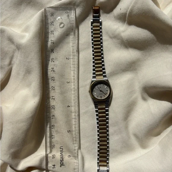 Seiko Women's Gold and Silver Watch - Picture 2 of 3